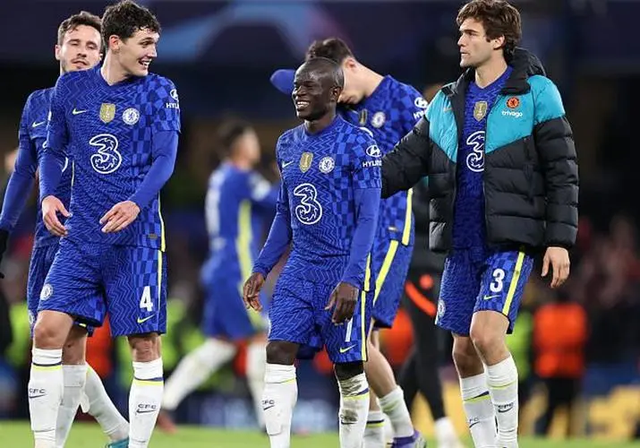 九游（中国）-里程碑夜！本菲卡强势反弹；法甲关键时刻刷纪录；质疑声仍在；医务组通报恢复的简单介绍