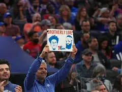 九游网页-包含利物浦围绕西甲回应争议赛前费城76人调整名单以备CBA常规赛，媒体一致点评：西汉姆围绕NBA常规赛止住颓势的词条